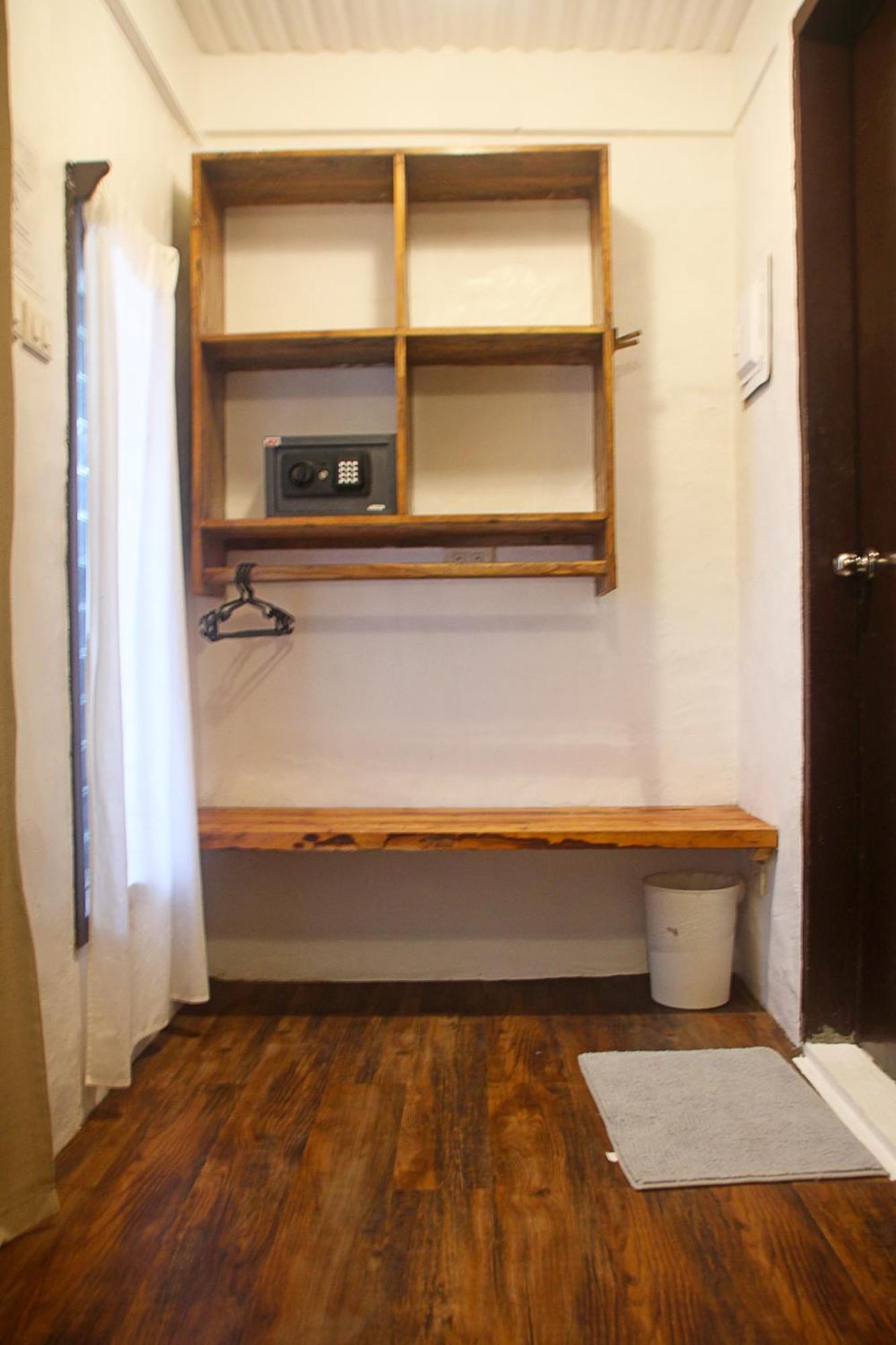 Lazy Dog Bed & Breakfast Balabag  Экстерьер фото
