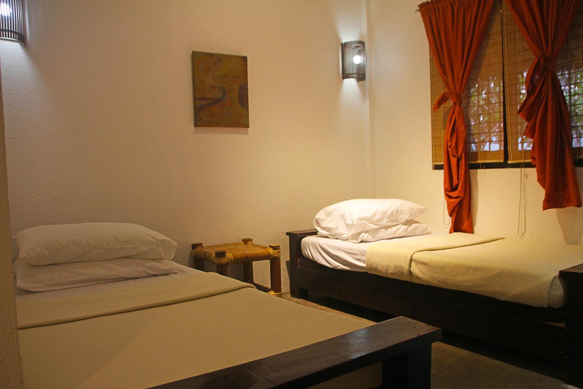 Lazy Dog Bed & Breakfast Balabag  Экстерьер фото