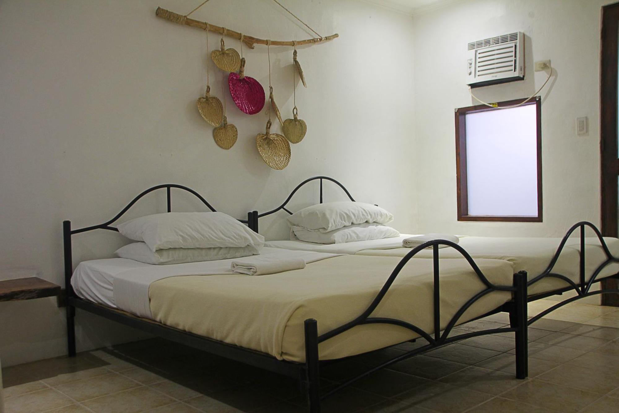 Lazy Dog Bed & Breakfast Balabag  Экстерьер фото