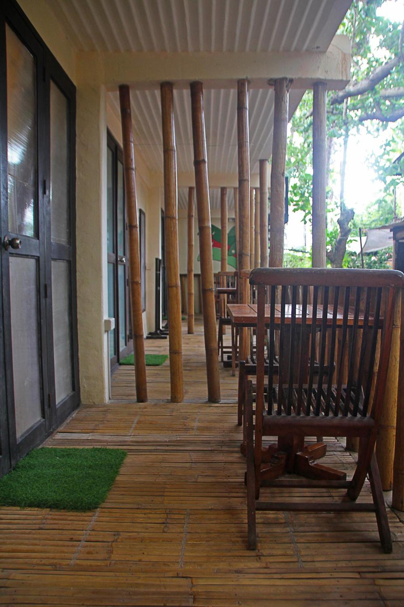 Lazy Dog Bed & Breakfast Balabag  Экстерьер фото
