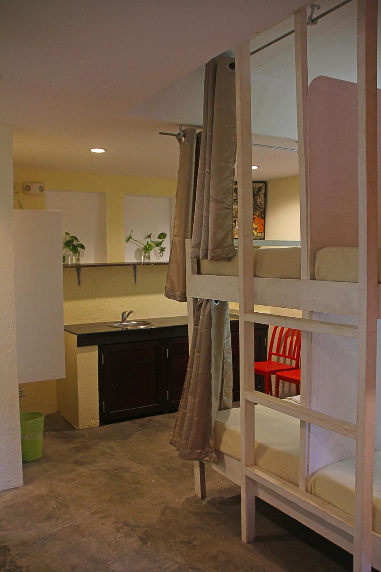 Lazy Dog Bed & Breakfast Balabag  Экстерьер фото